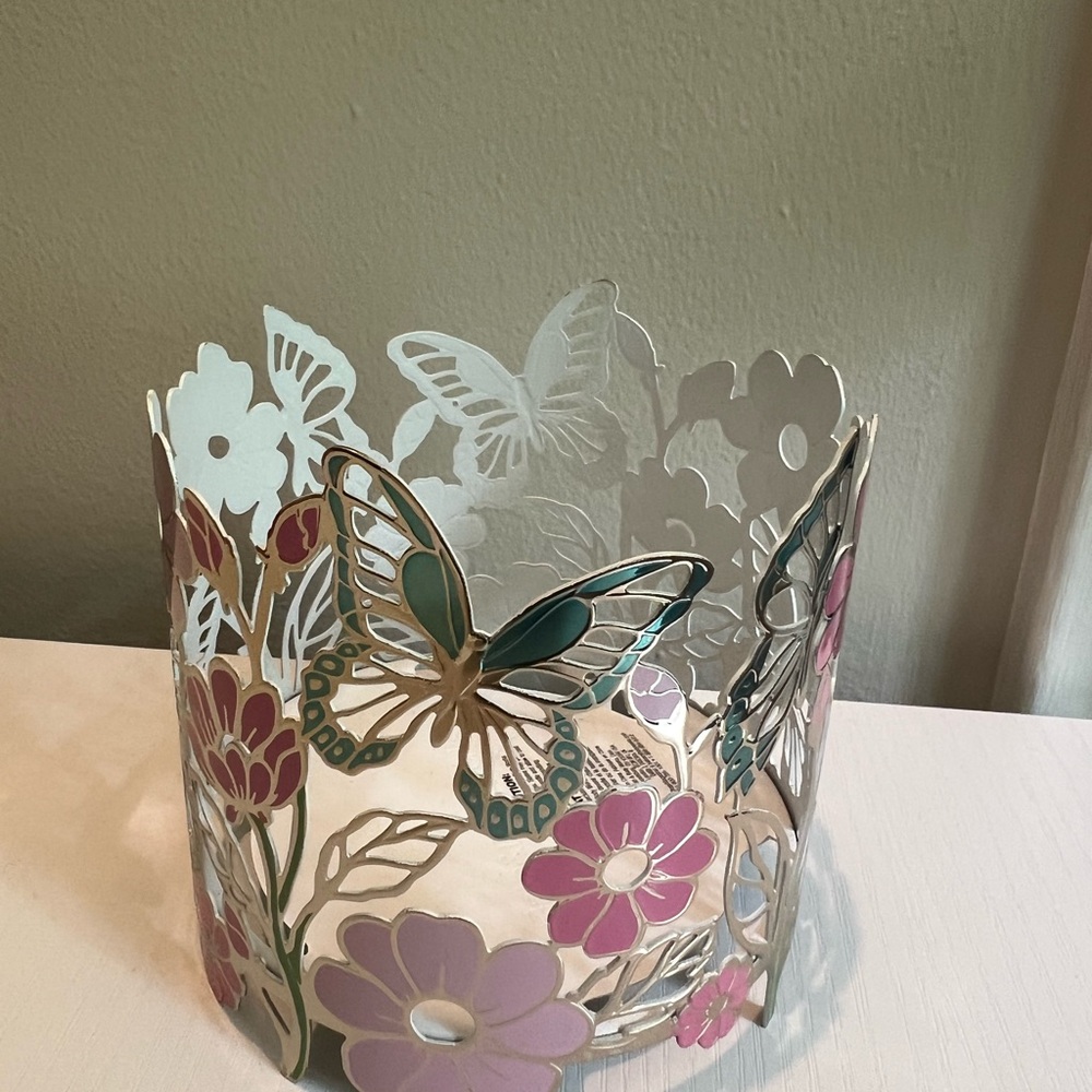 Bath & Body Works 3-wick candle holders x3 - Picture 11 of 12